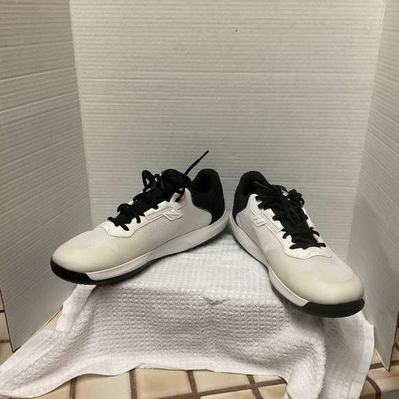 New Balance 696v6 - Picture 2 of 8